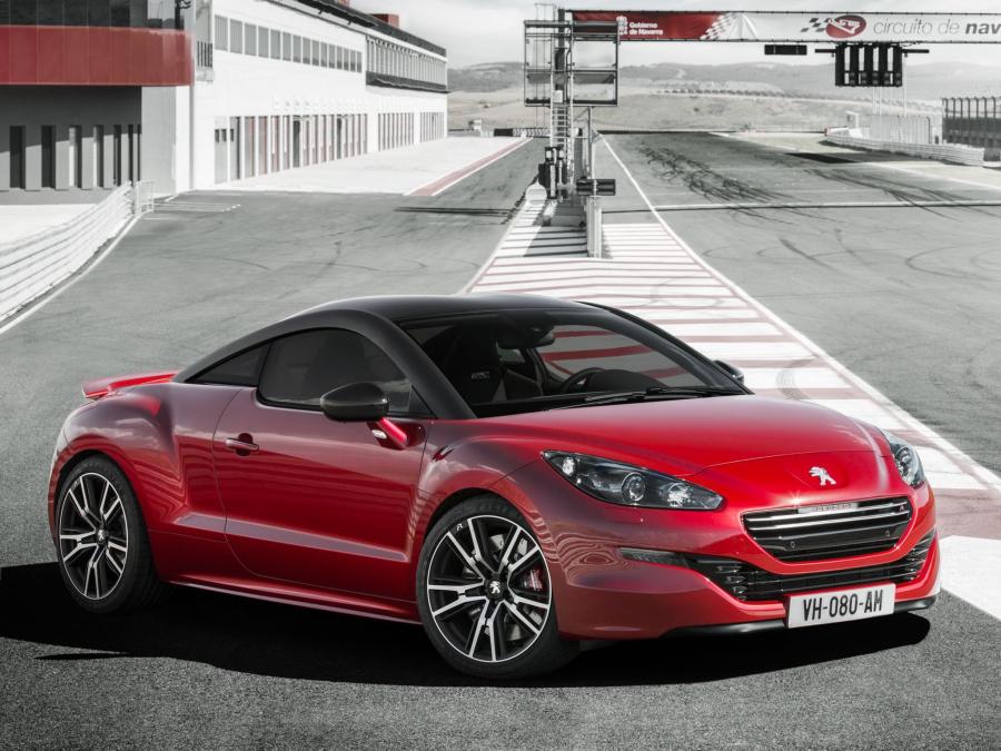  Peugeot RCZ R 2013 года  (фото 18 из 30)